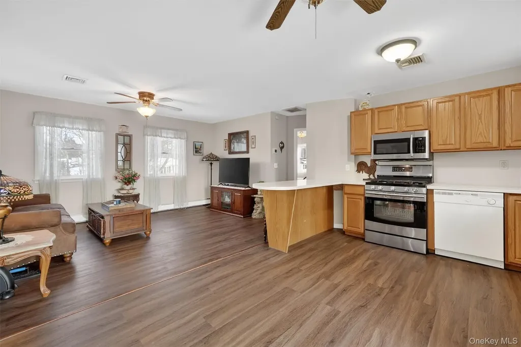 25 Beech Street Nanuet NY 10954
