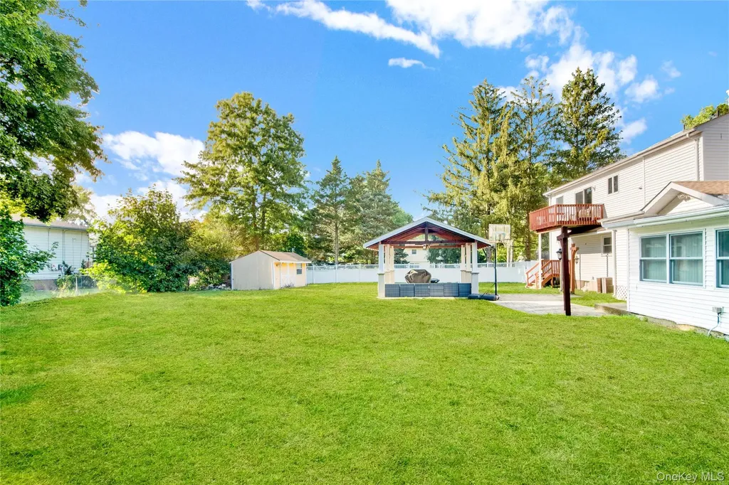 25 Beech Street Nanuet NY 10954