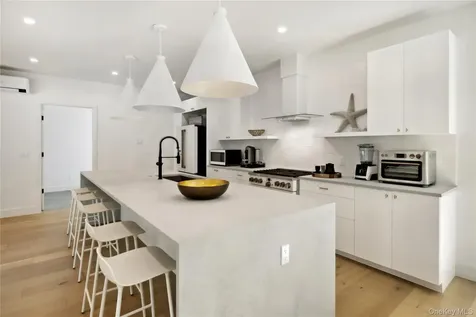 19 Elm Lane Montauk NY 11954