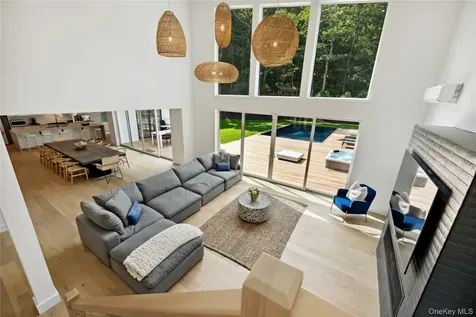 19 Elm Lane Montauk NY 11954