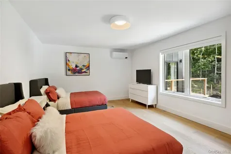 19 Elm Lane Montauk NY 11954