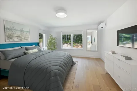 19 Elm Lane Montauk NY 11954