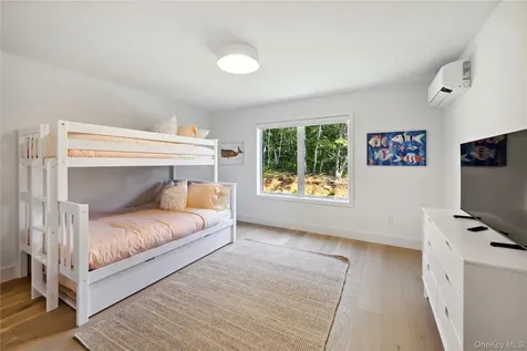 19 Elm Lane Montauk NY 11954