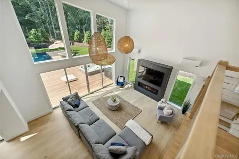 19 Elm Lane Montauk NY 11954