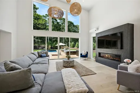 19 Elm Lane Montauk NY 11954