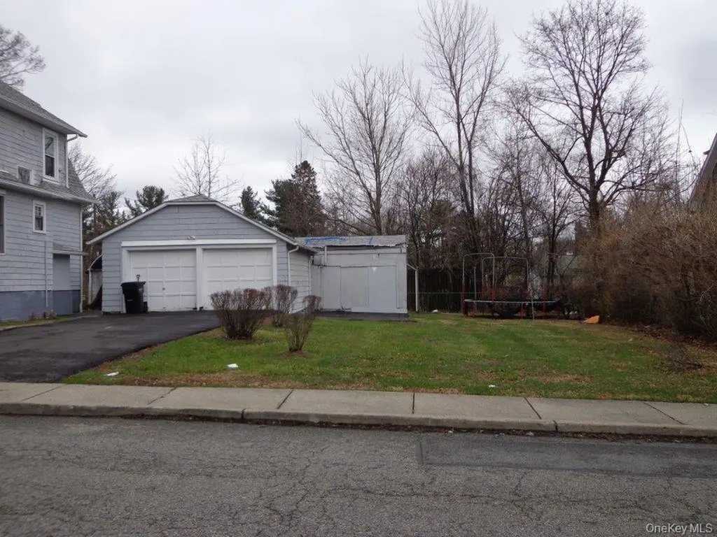 208 Saddle River Road Monsey NY 10952