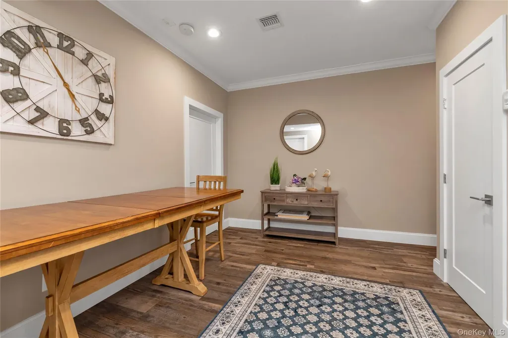 137 Emanuel Way East Meadow NY 11554