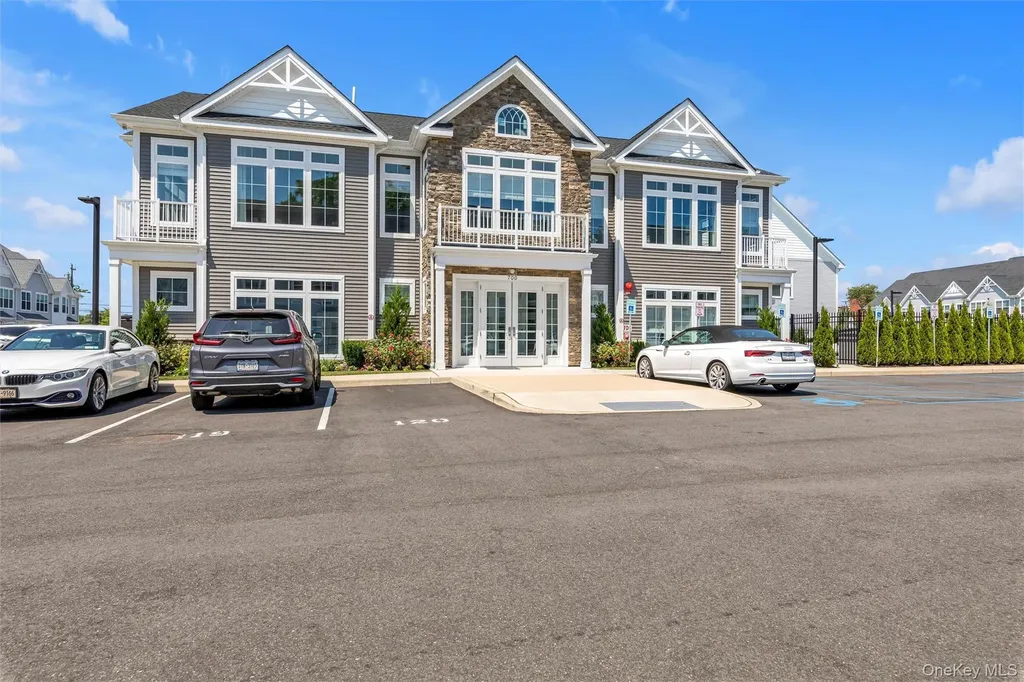 137 Emanuel Way East Meadow NY 11554