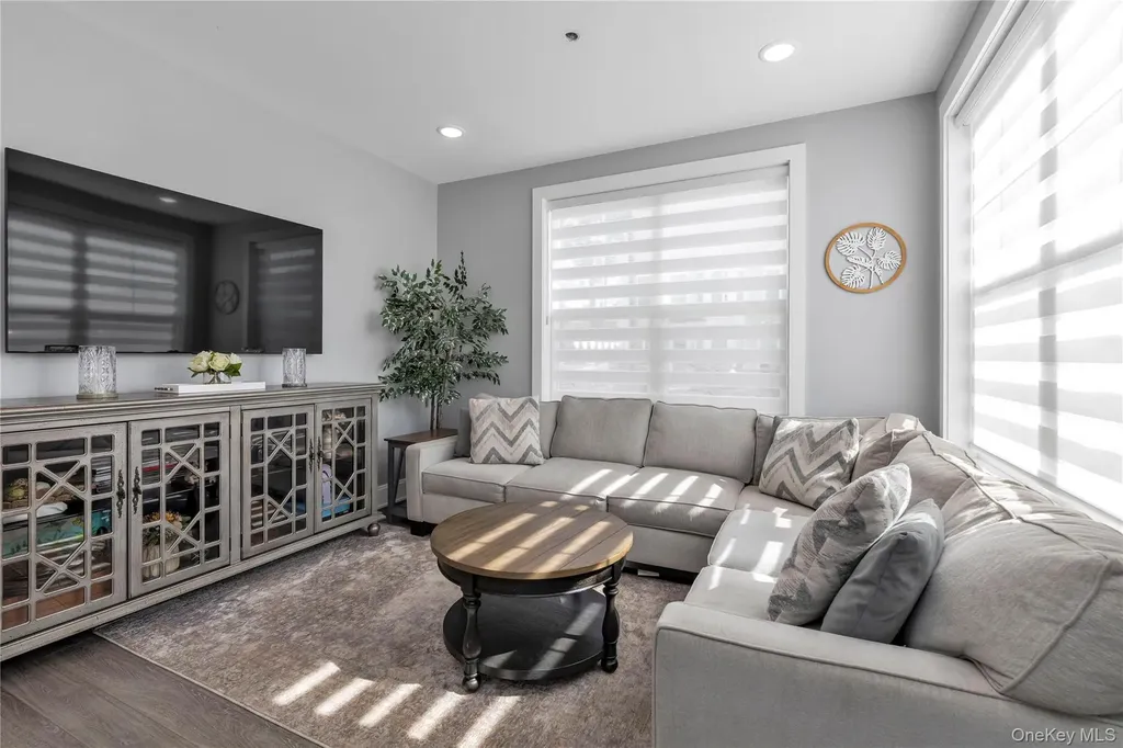 137 Emanuel Way East Meadow NY 11554