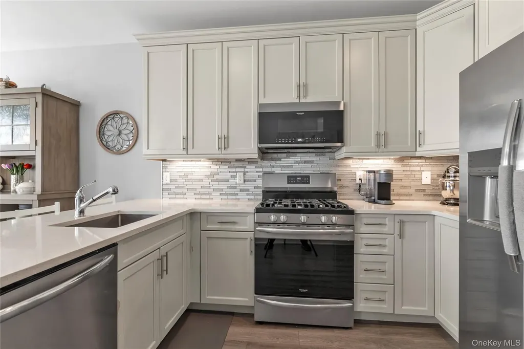 137 Emanuel Way East Meadow NY 11554