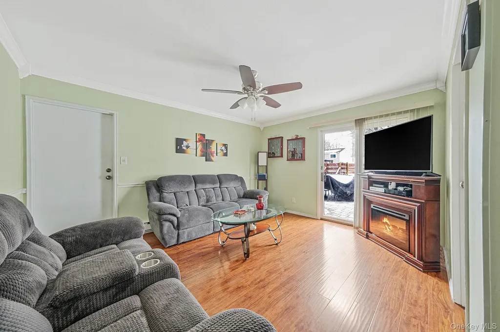 16 Magic Mountain Drive Coram NY 11727
