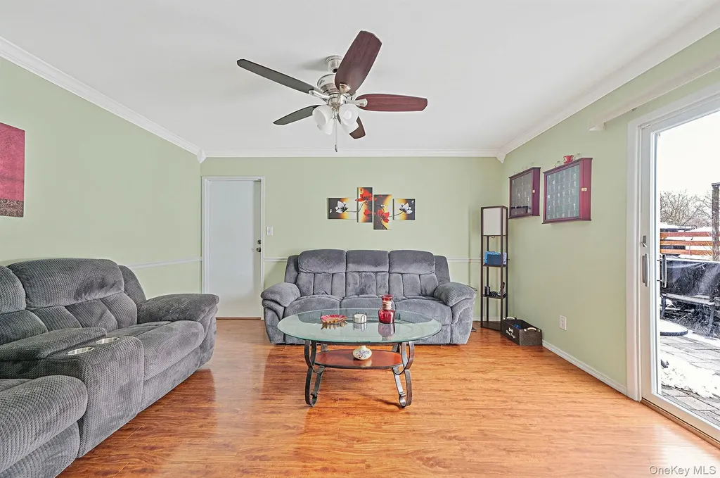 16 Magic Mountain Drive Coram NY 11727