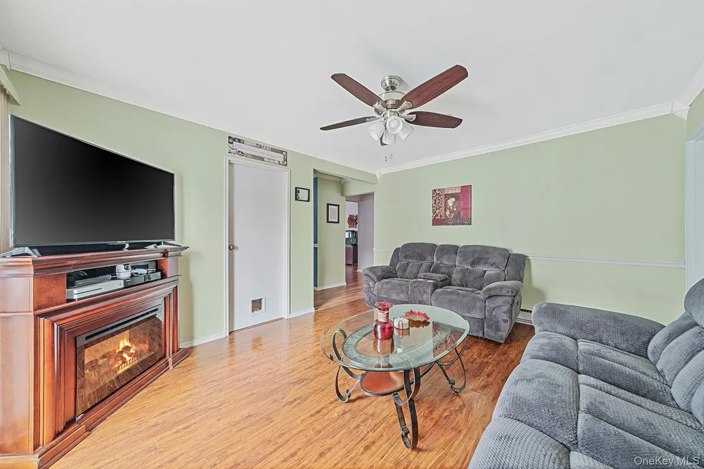 16 Magic Mountain Drive Coram NY 11727