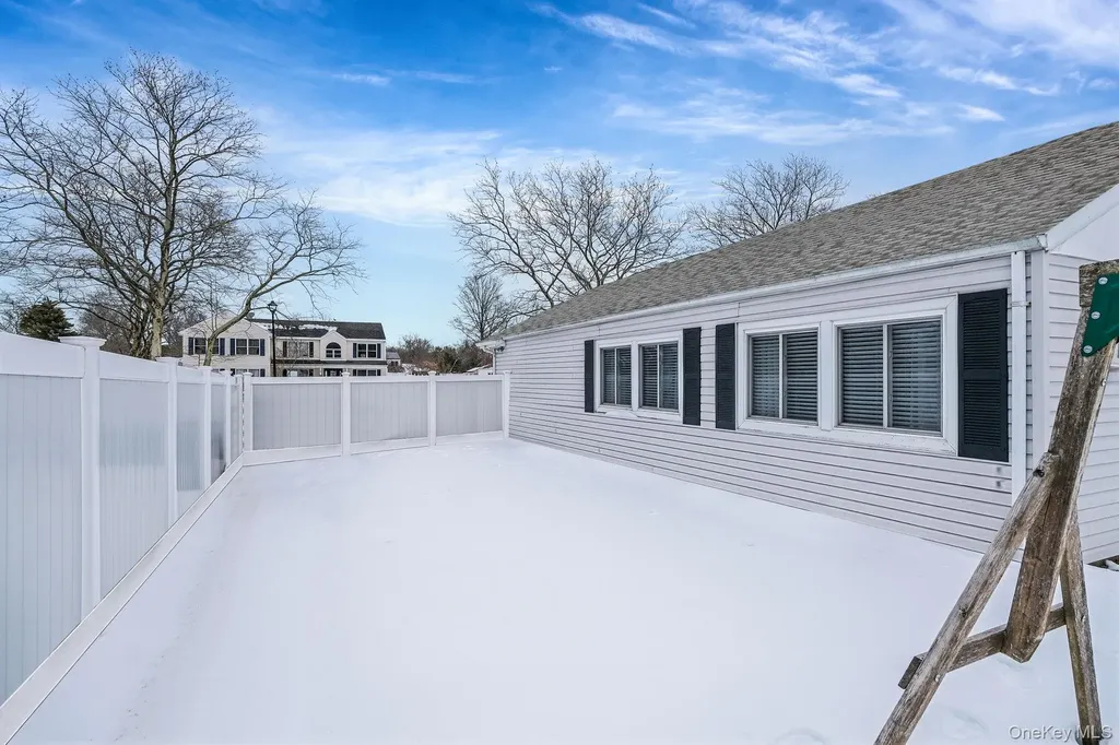 16 Magic Mountain Drive Coram NY 11727