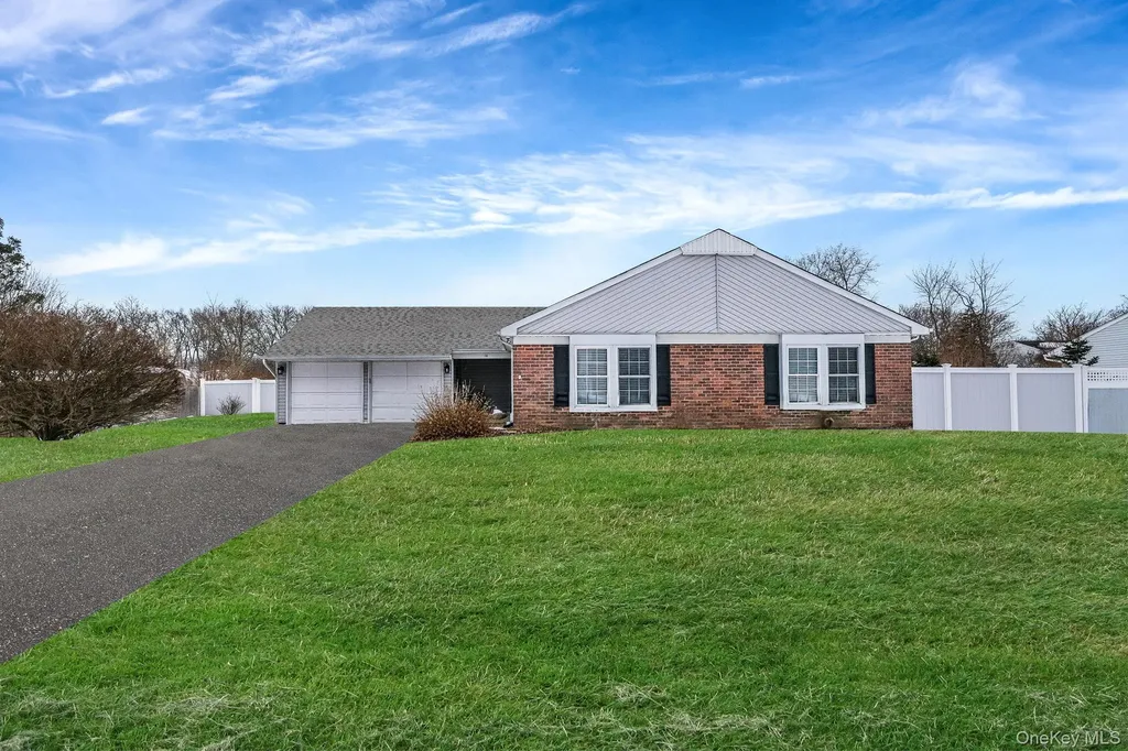16 Magic Mountain Drive Coram NY 11727