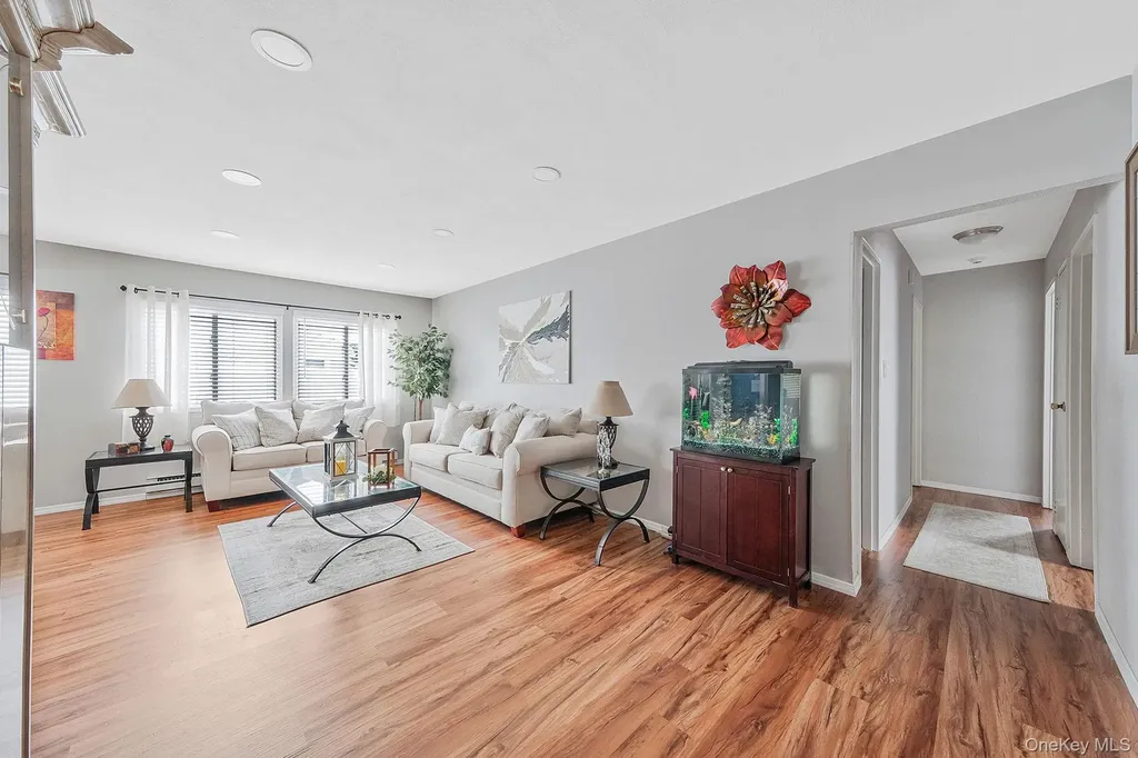 16 Magic Mountain Drive Coram NY 11727