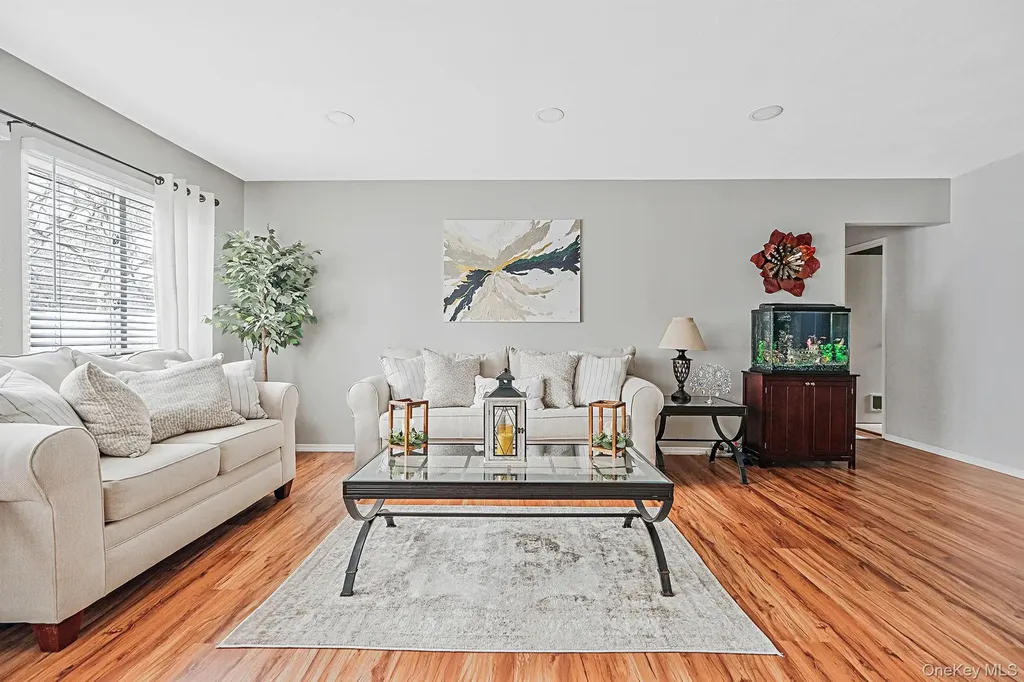 16 Magic Mountain Drive Coram NY 11727