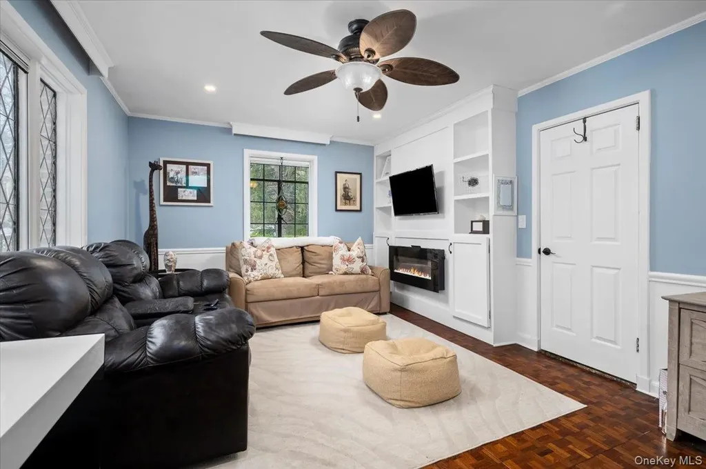 194 Hickory Grove Drive E Larchmont NY 10538