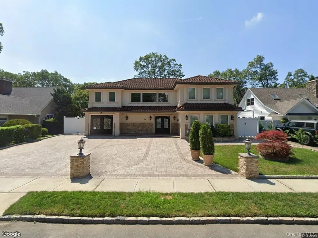18 Helene Avenue Merrick NY 11566