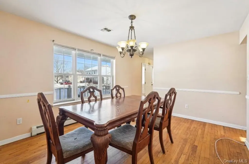 15 Surrey Lane Harriman NY 10926