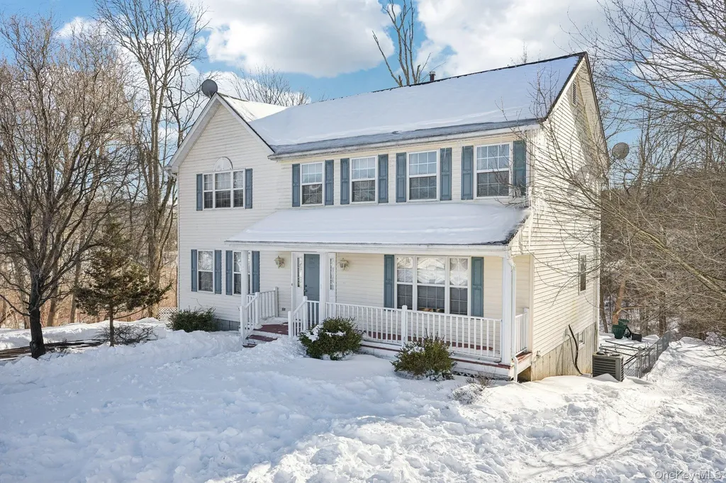 15 Surrey Lane Harriman NY 10926