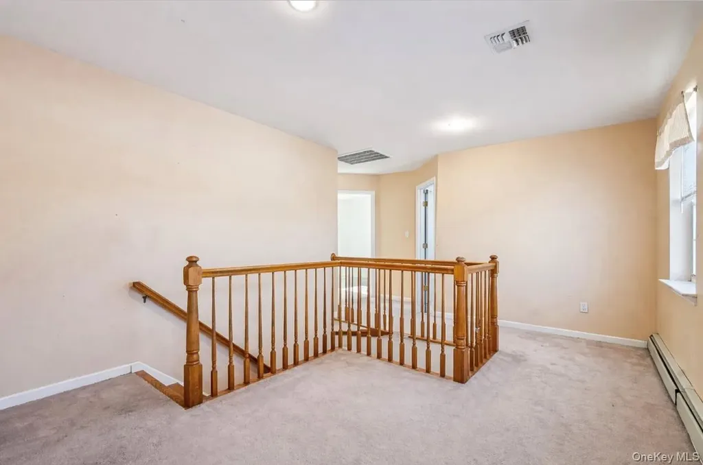 15 Surrey Lane Harriman NY 10926