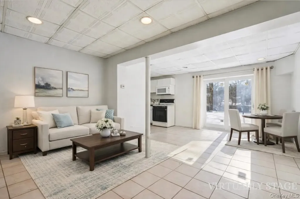 15 Surrey Lane Harriman NY 10926