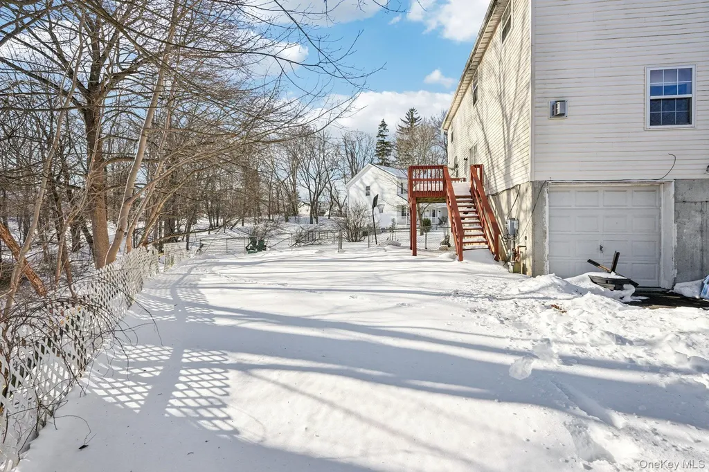 15 Surrey Lane Harriman NY 10926
