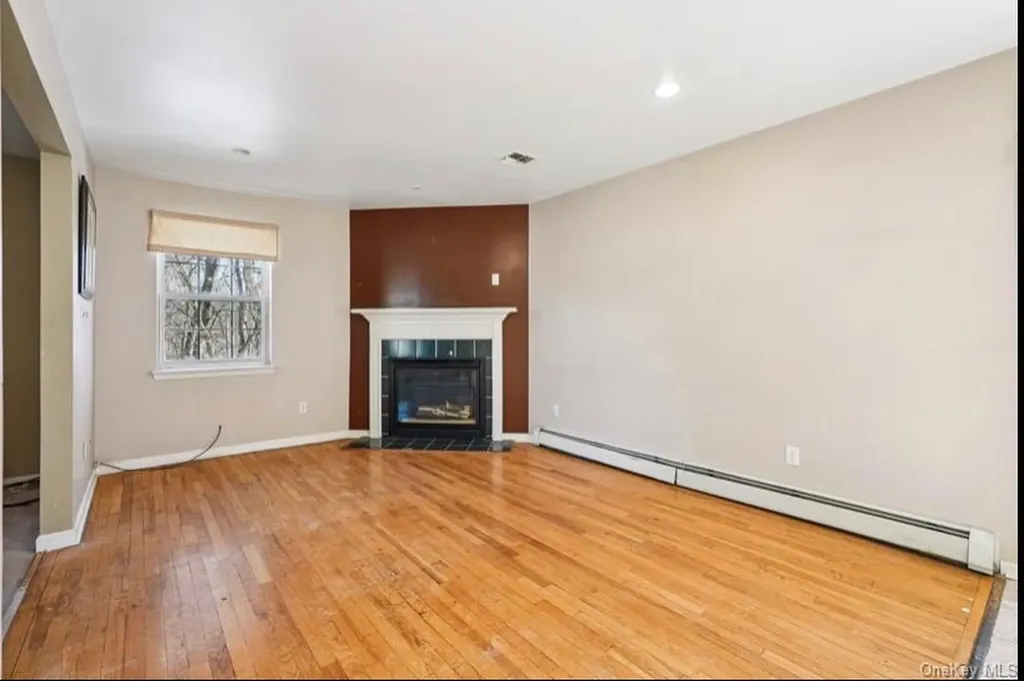 15 Surrey Lane Harriman NY 10926