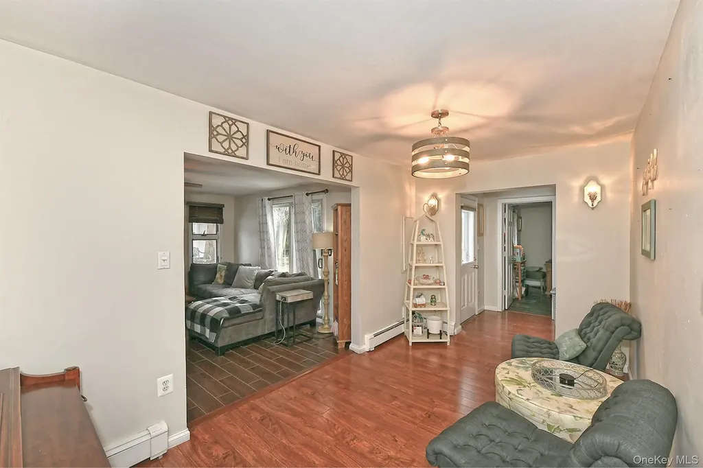 103 Ranch Lane Levittown NY 11756
