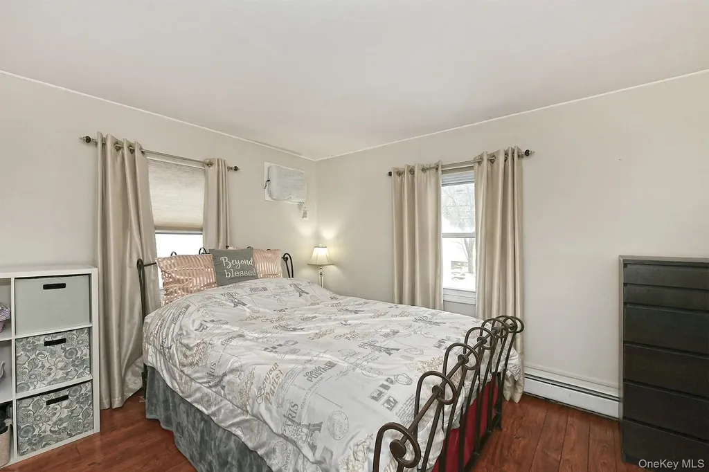 103 Ranch Lane Levittown NY 11756