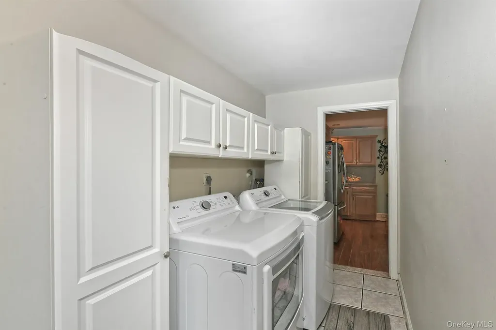 103 Ranch Lane Levittown NY 11756
