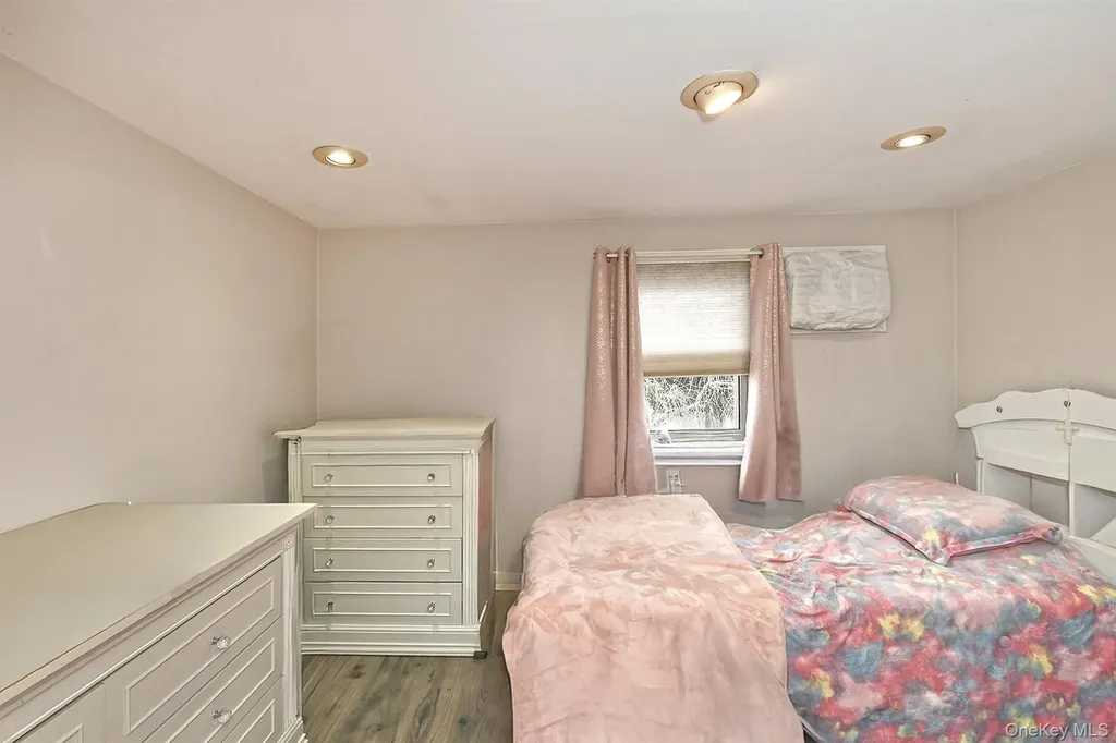 103 Ranch Lane Levittown NY 11756