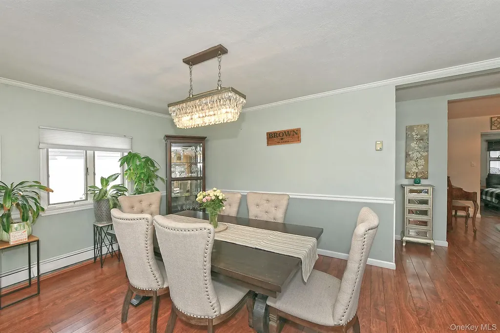 103 Ranch Lane Levittown NY 11756