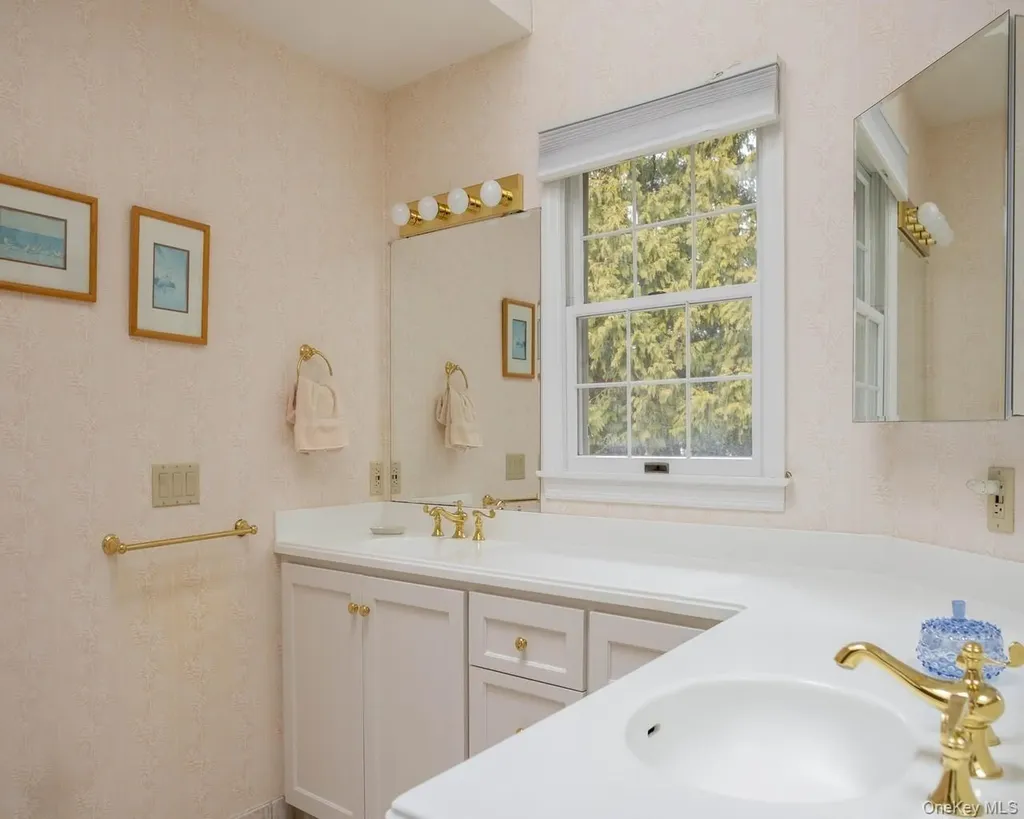 69 Oneck Road Westhampton Beach NY 11978