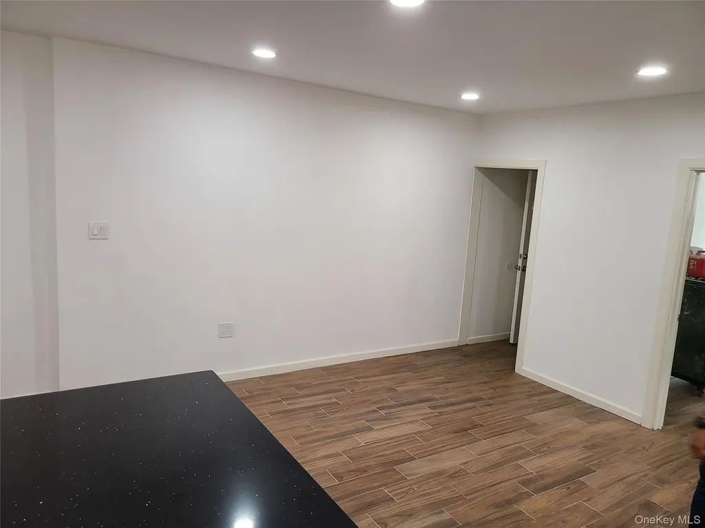 1309 Seneca Avenue Bronx NY 10474