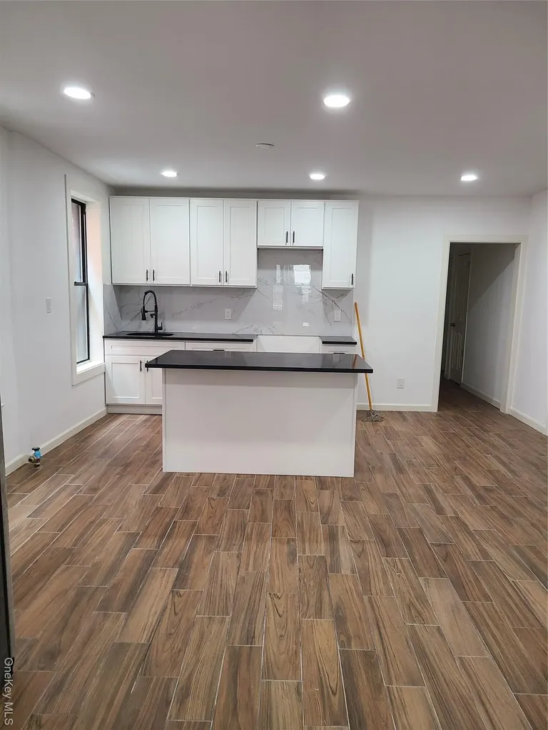 1309 Seneca Avenue Bronx NY 10474