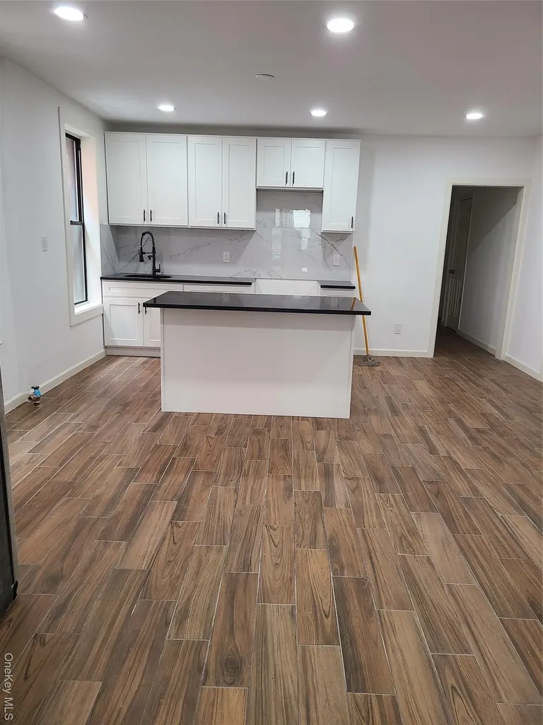 1309 Seneca Avenue Bronx NY 10474
