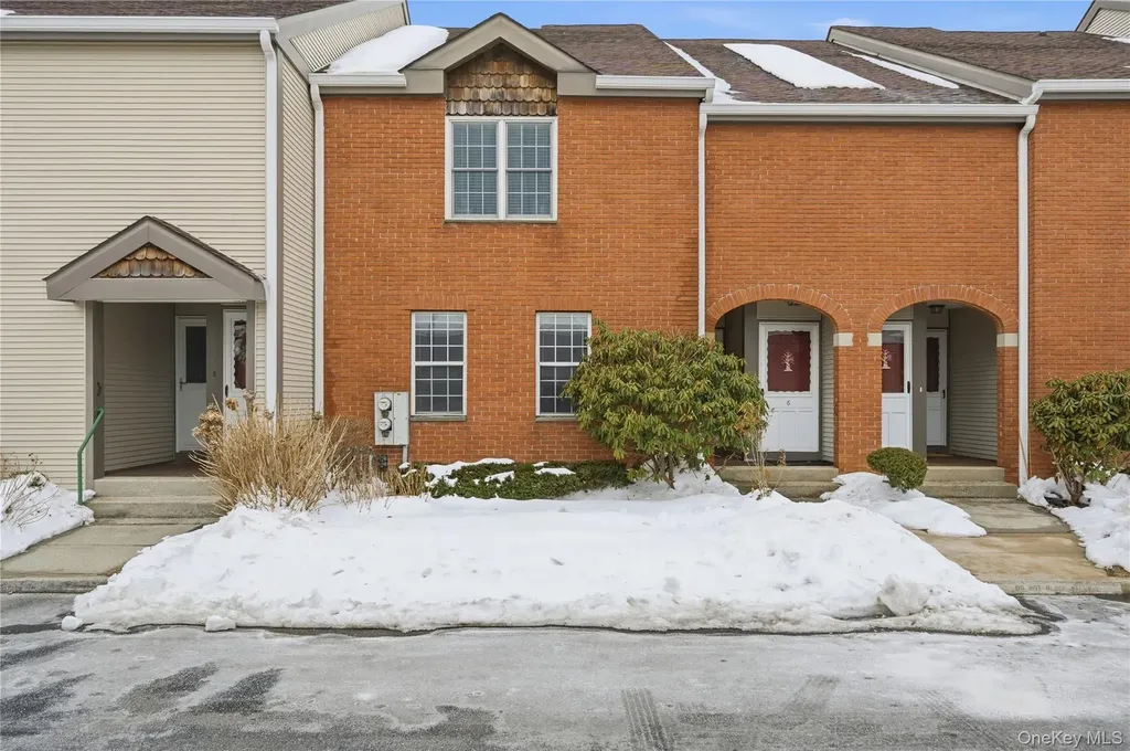 5 Greenmeadow Drive Babylon NY 11702