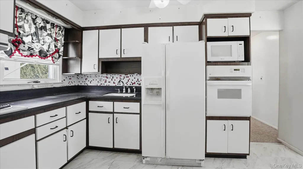 2761 Preston Place North Bellmore NY 11710