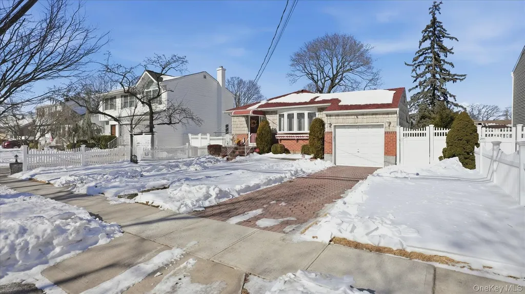 2761 Preston Place North Bellmore NY 11710