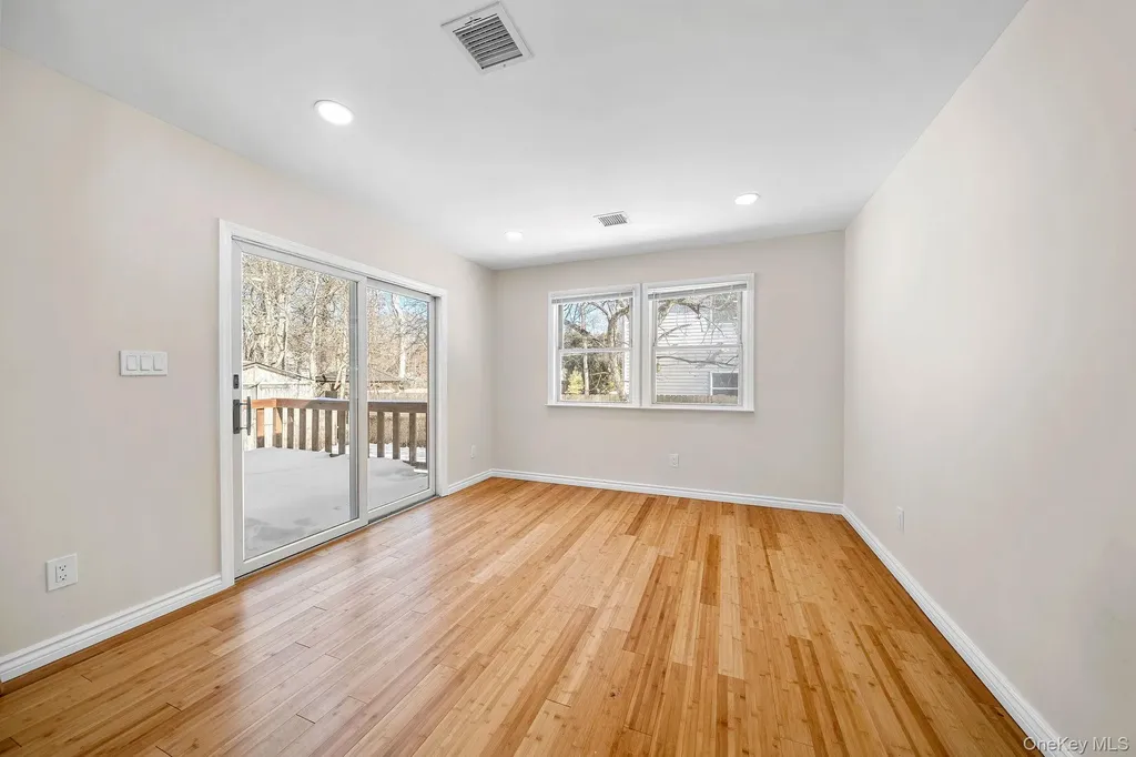 17 Nelson Place Mastic NY 11950