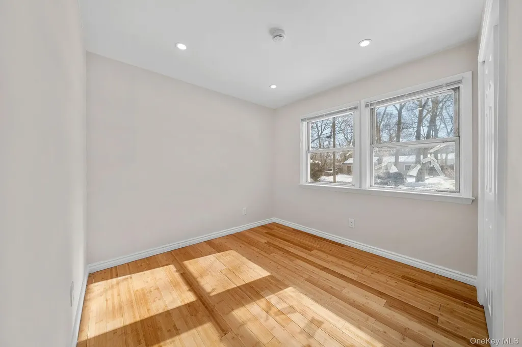 17 Nelson Place Mastic NY 11950