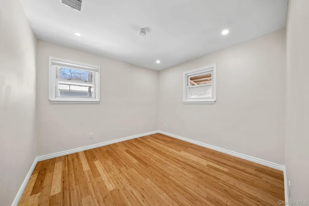 17 Nelson Place Mastic NY 11950