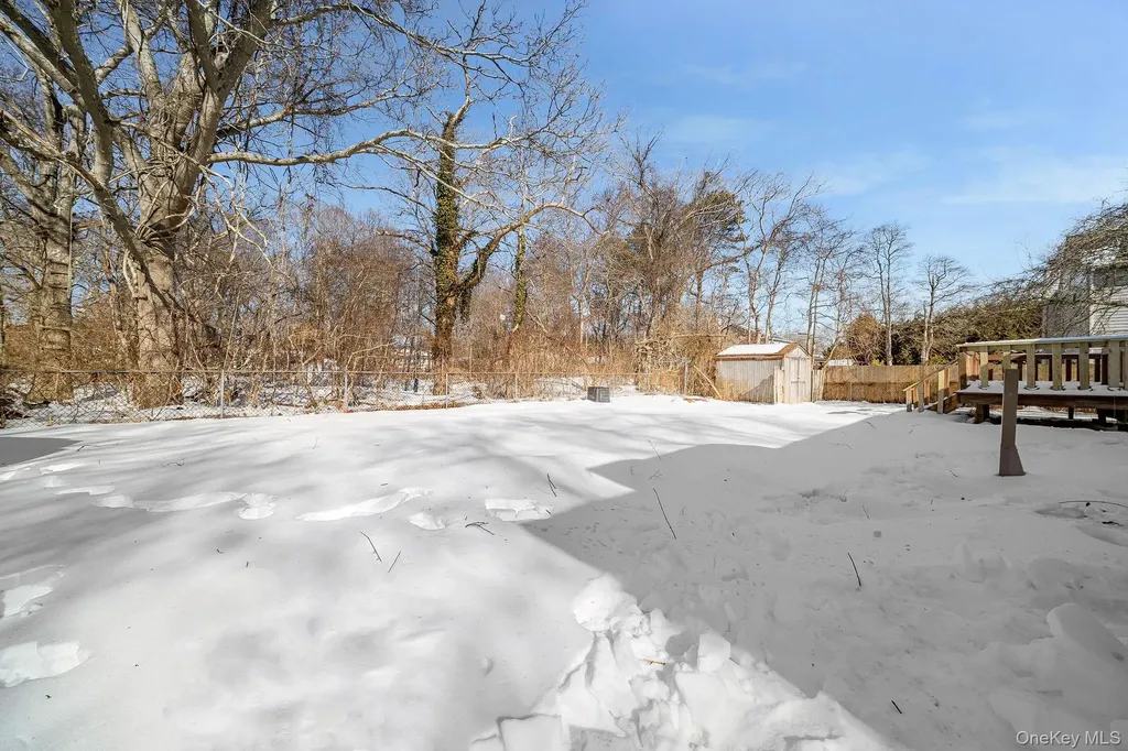 17 Nelson Place Mastic NY 11950