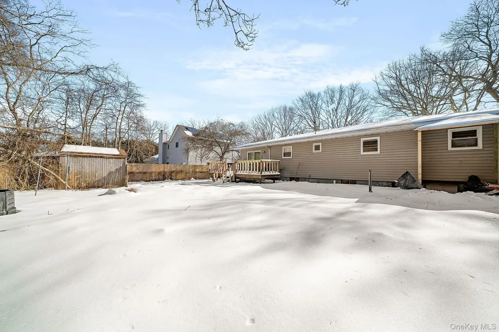 17 Nelson Place Mastic NY 11950