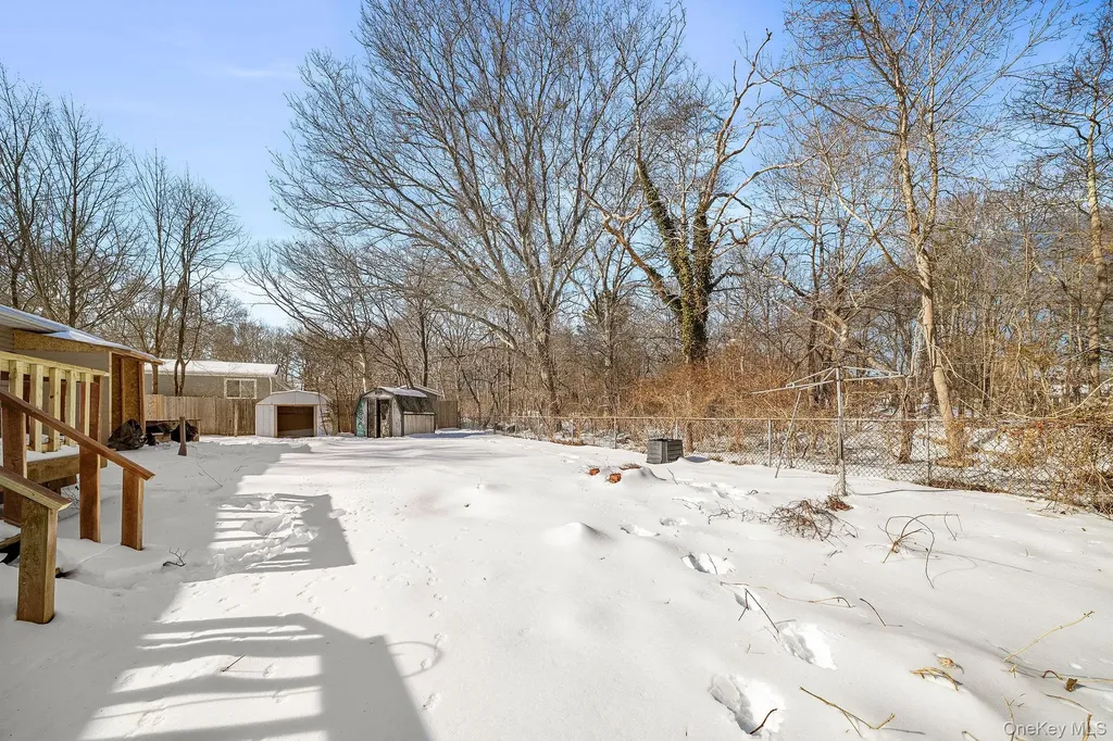 17 Nelson Place Mastic NY 11950