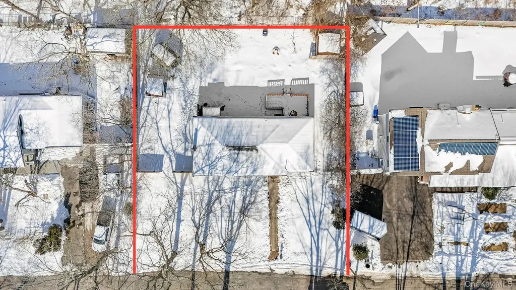 17 Nelson Place Mastic NY 11950