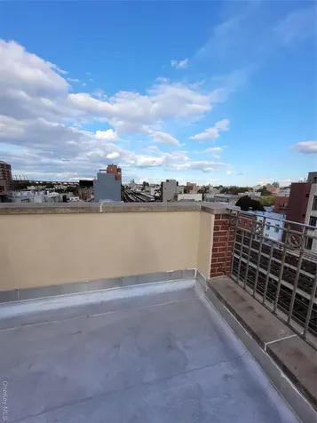 2572 31ST Street Astoria NY 11102