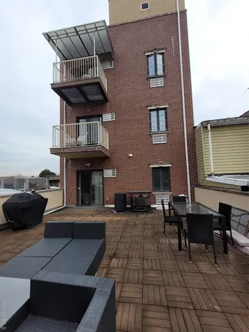 2572 31st Street Astoria NY 11102